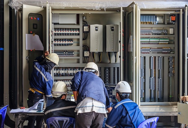 大阪にお住まいの電気工事士に三交電業をおすすめする魅力とは？